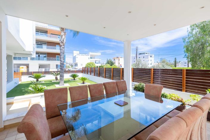 Image No.30-4 Bed House for sale