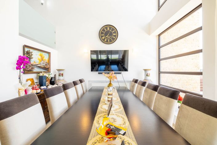 Image No.5-4 Bed House for sale