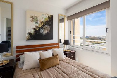 406db1a5-8ffa-49c1-b62e-48c277593603