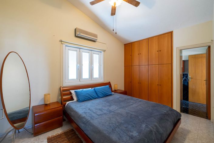 Image No.24-4 Bed Apartment for sale