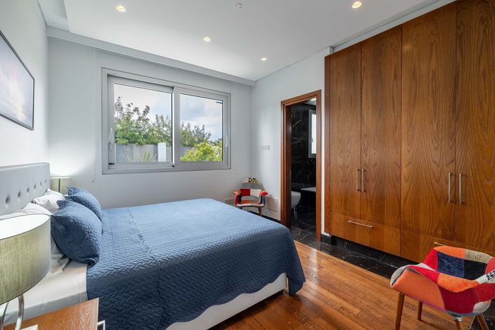 Image No.15-7 Bed Villa for sale