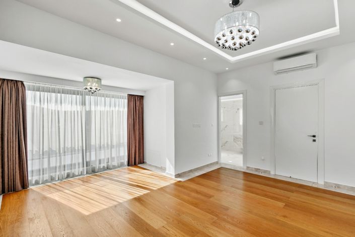 Image No.22-5 Bed Villa for sale