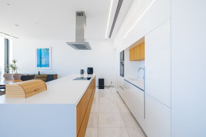 Image No.10-5 Bed House for sale