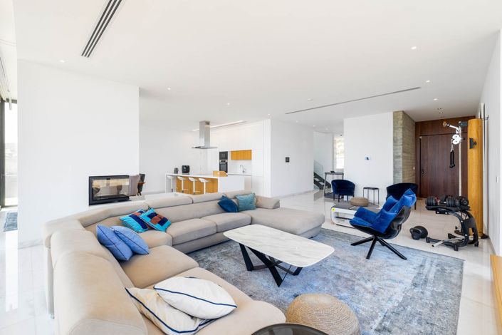 Image No.4-5 Bed House for sale