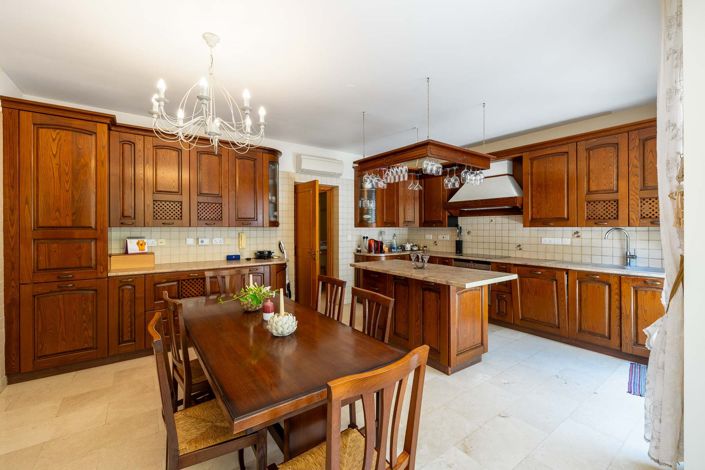 Image No.10-Maison de 5 chambres à vendre à Limassol