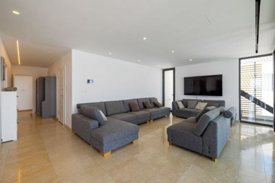 4c8c5178-e3ba-409f-879e-98fdf6d557e3