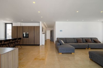 8ef94f05-4a67-40ea-8f49-f99d46db8057