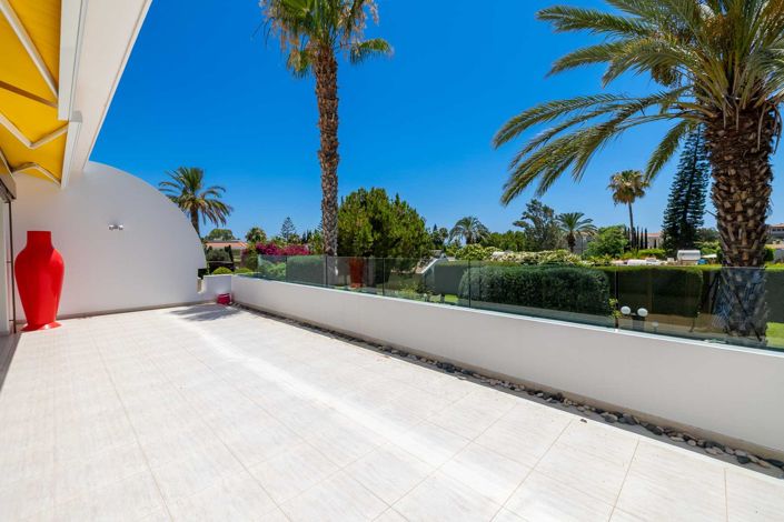 Image No.10-6 Bed Apartment for sale