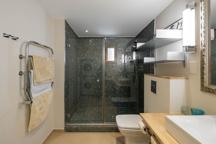 Image No.12-6 Bed Apartment for sale