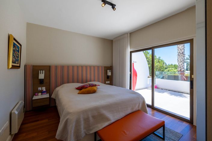 Image No.9-6 Bed Apartment for sale