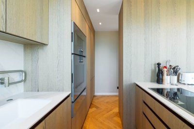 ad276fde-540f-41b4-8e27-01e5b9a6e454