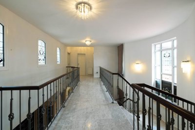 4b41e9e3-5957-4675-a7cf-741715cf6af5