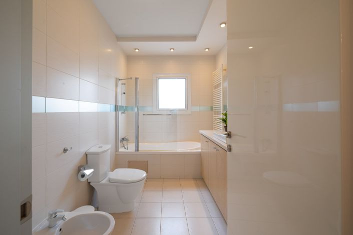 Image No.20-7 Bed Villa for sale