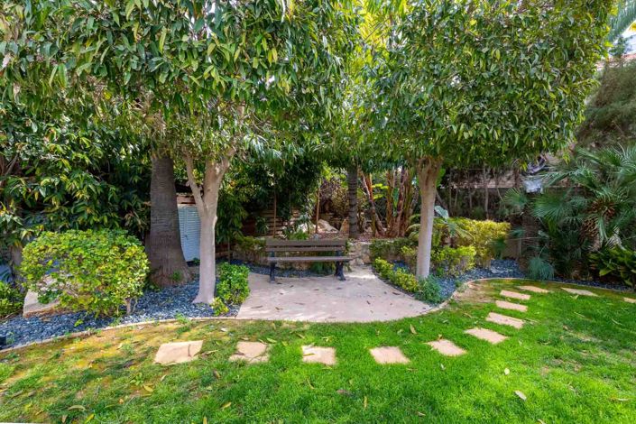 Image No.30-7 Bed Villa for sale