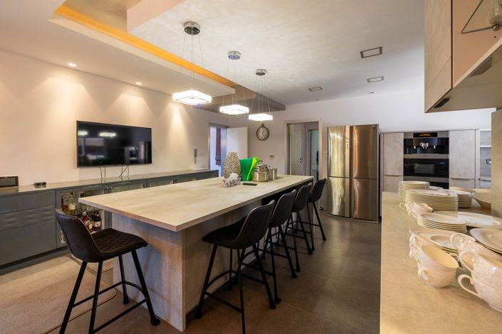 Image No.6-7 Bed Villa for sale