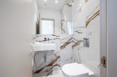 b412aa33-fe3f-4618-9e8b-f01e6fd38ad9