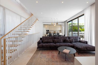 f62263d8-bd47-4f52-914d-7b7e40989304