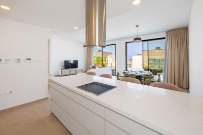 24f67b93-b340-433a-9996-d7468010cea1