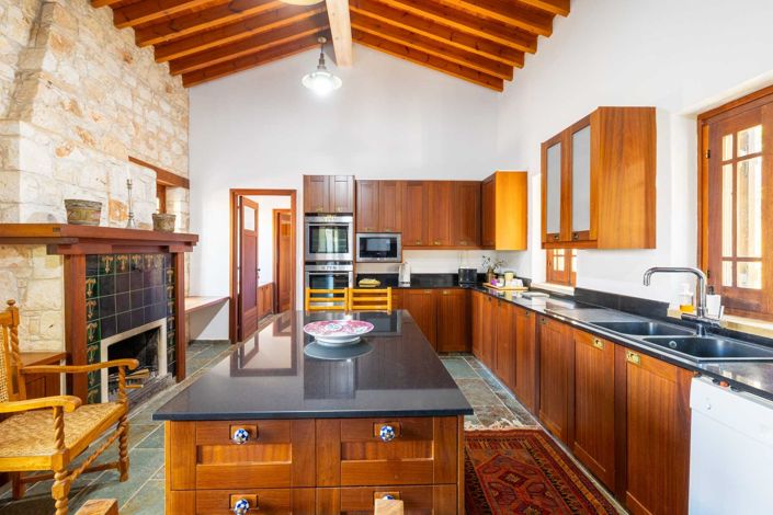 Image No.13-7 Bed House for sale