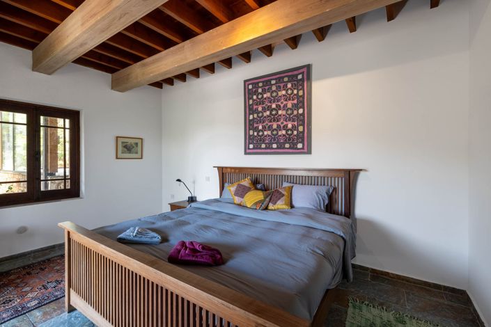 Image No.17-7 Bed House for sale