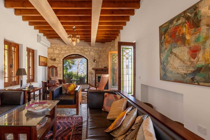 Image No.2-7 Bed House for sale