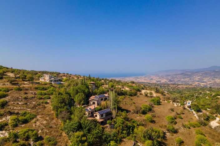 Image No.24-7 Bed House for sale