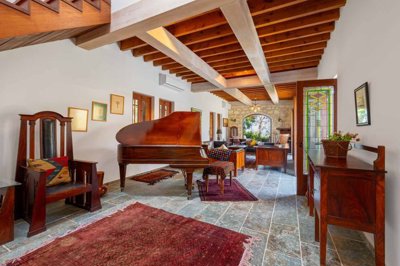 b1c53910-d11c-4c32-8120-34771d0cc2d0