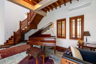 ab28c5c0-7188-437a-93c8-1cddb3e53474