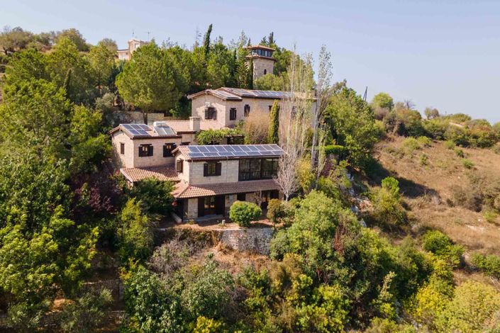 Image No.8-7 Bed House for sale