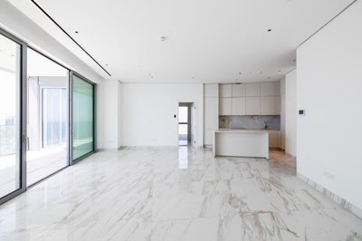 ad692cca-e498-4f04-9e4c-ff8f7427cb2e