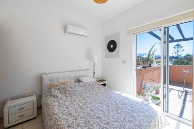 fa8916e9-d28b-4d18-a528-fadc61ca351f