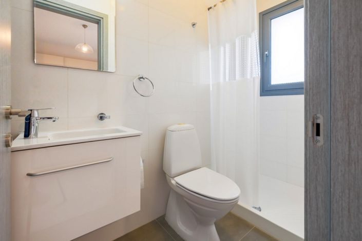 Image No.11-3 Bed Apartment for sale