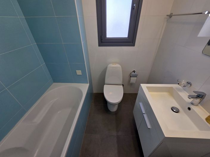 Image No.13-3 Bed Apartment for sale