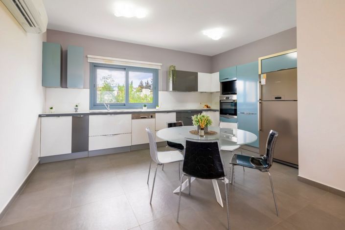 Image No.6-3 Bed Apartment for sale