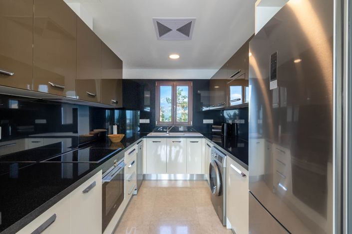 Image No.9-2 Bed Apartment for sale