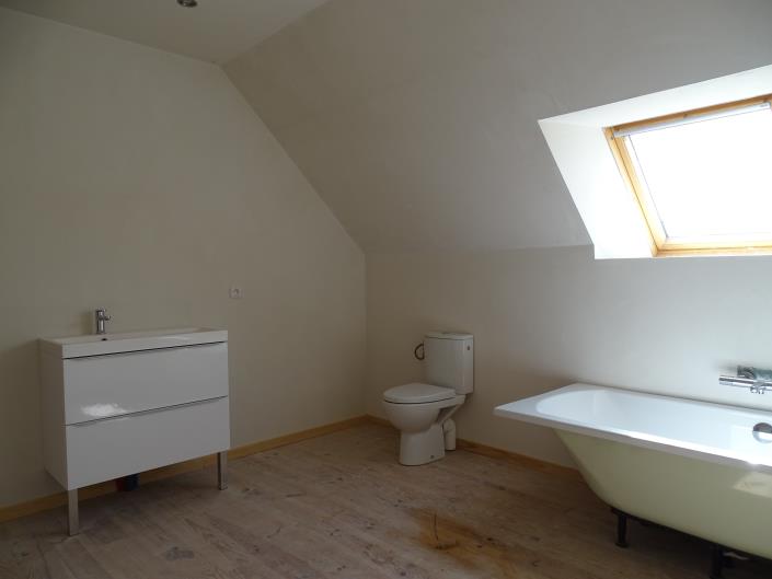 Image No.15-Maison de 3 chambres à vendre à Bourbriac