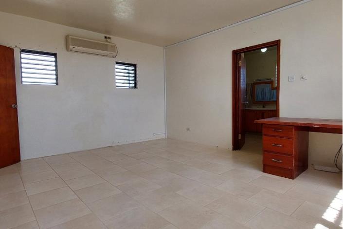 Image No.7-5 Bed House for sale