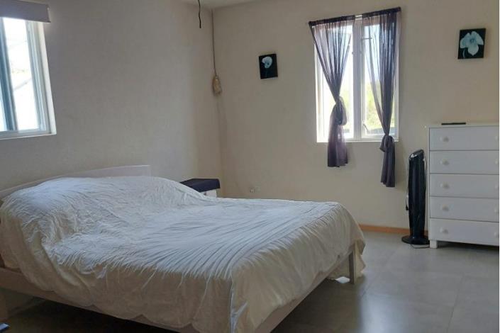 Image No.10-3 Bed House for sale