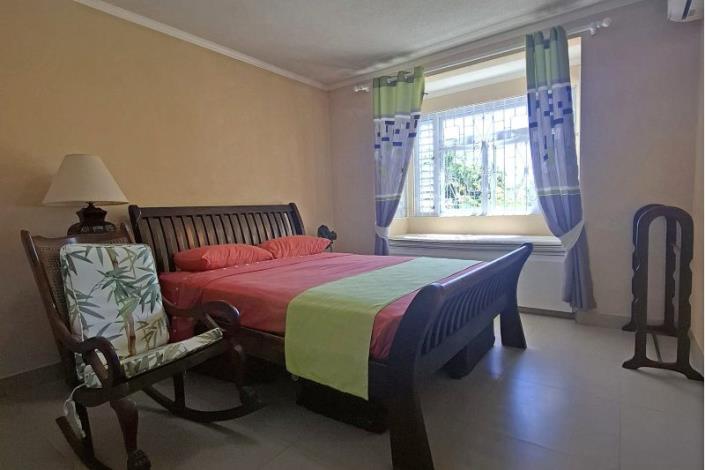 Image No.11-5 Bed House for sale