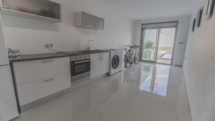 Image No.10-4 Bed Villa for sale