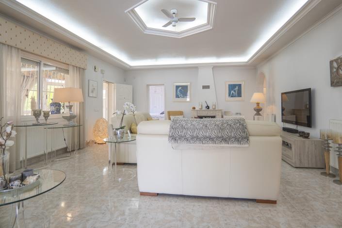 Image No.15-4 Bed Villa / Detached for sale