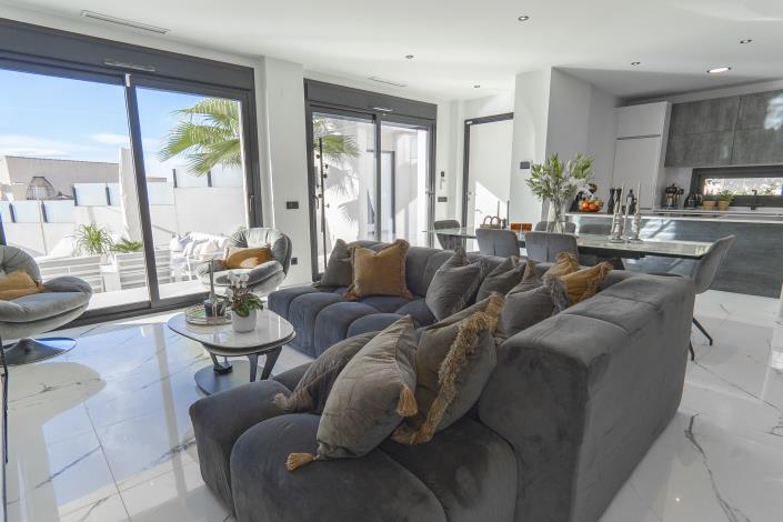 Image No.14-4 Bed Villa for sale