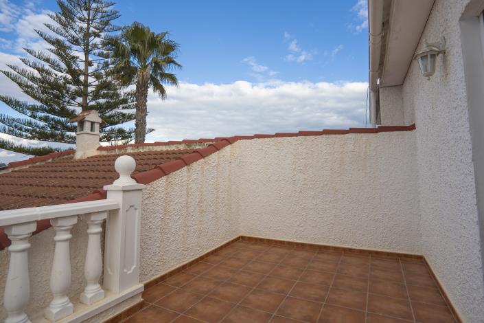 Image No.21-4 Bed Villa / Detached for sale