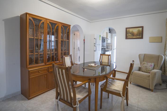 Image No.45-4 Bed Villa / Detached for sale