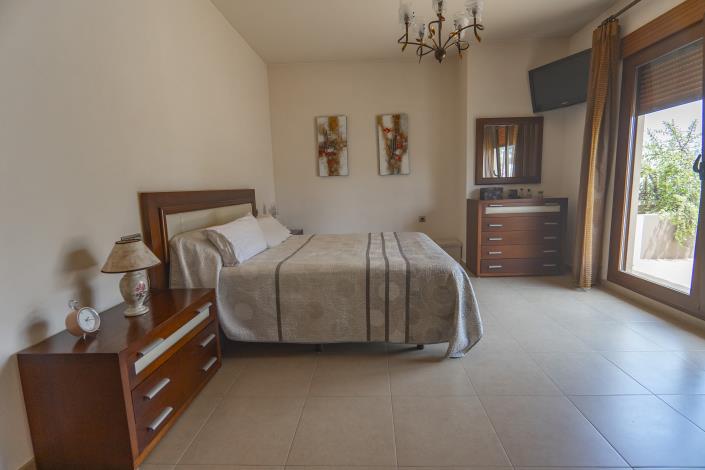 Image No.16-3 Bed Villa / Detached for sale