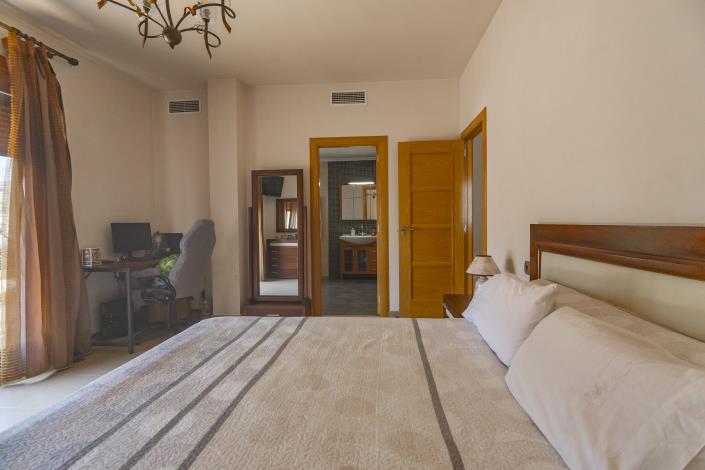 Image No.20-3 Bed Villa / Detached for sale