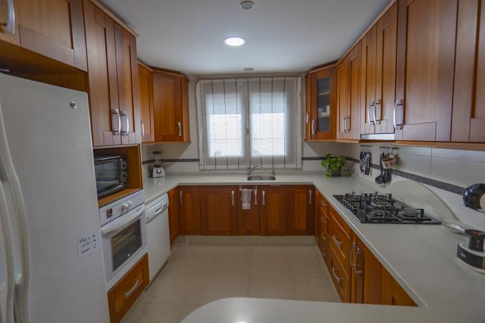 Image No.24-3 Bed Villa / Detached for sale