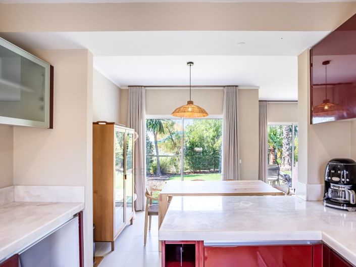 Image No.12-2 Bed House for sale