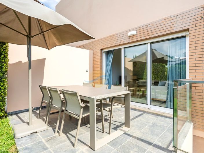 Image No.11-2 Bed House for sale