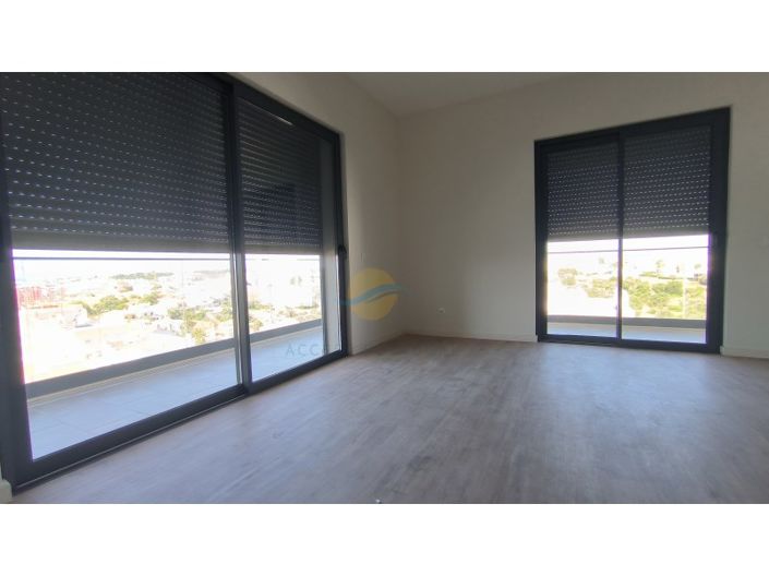 Image No.12-4 Bed Apartment for sale